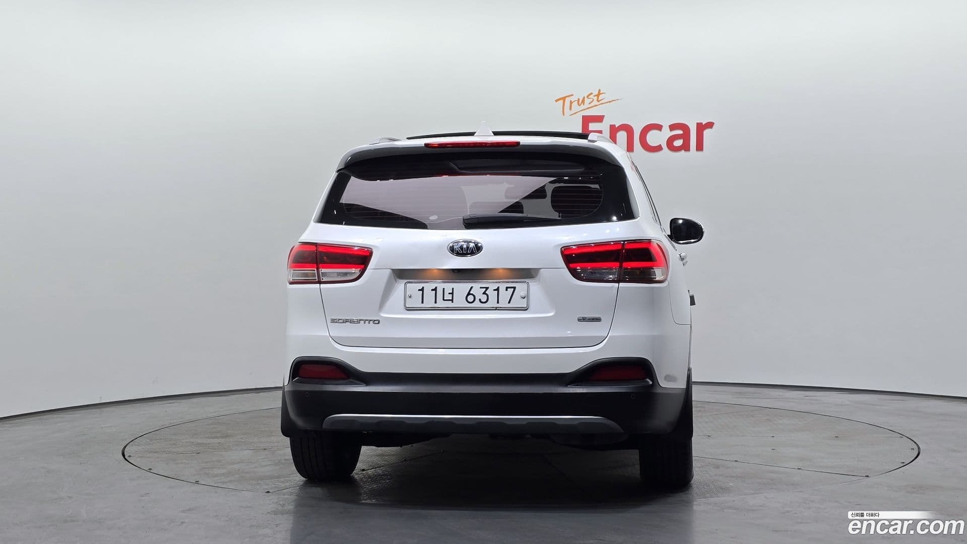 Main__Slider__Photo:Sorento Kia 2015.4-3