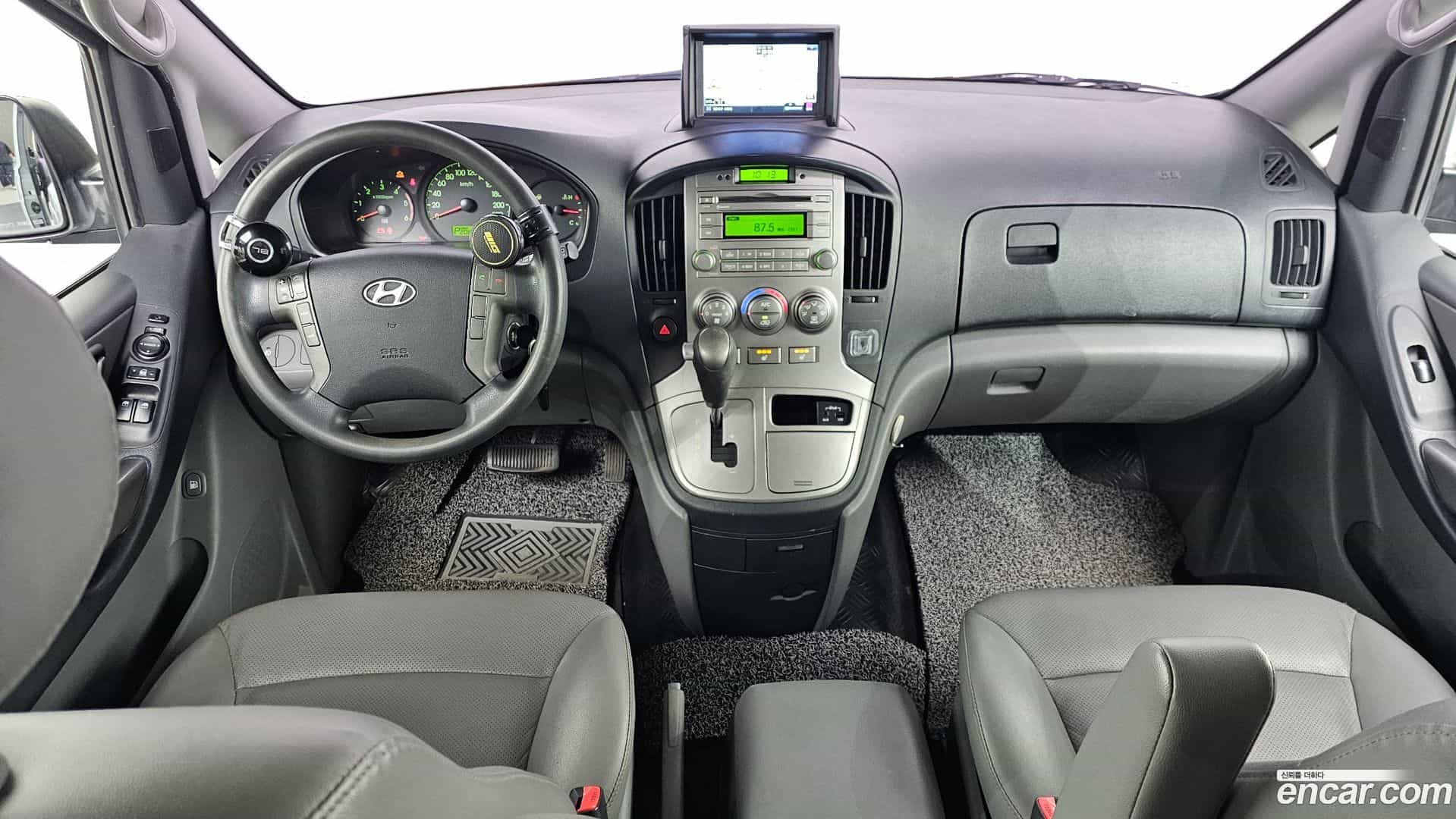 Starex Hyundai 2014.0-INNER-007
