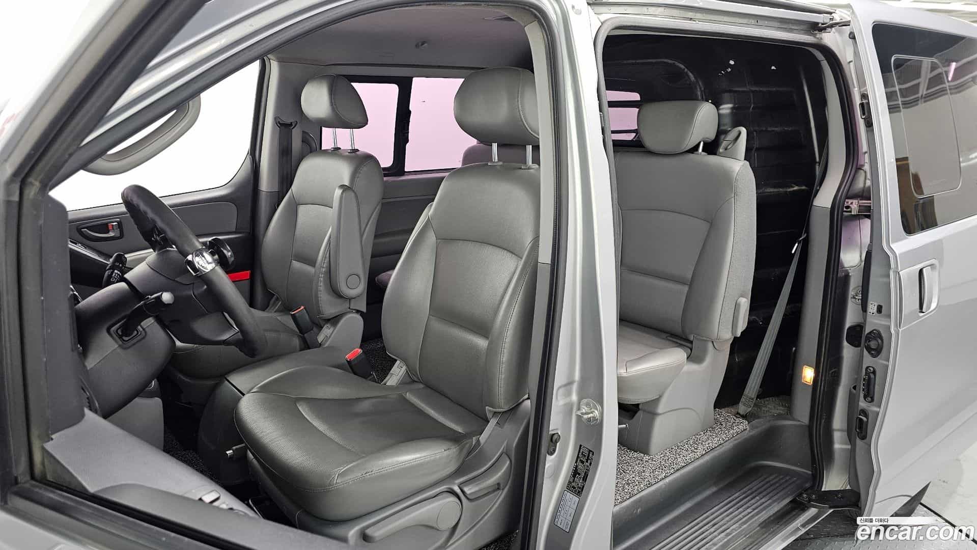 Starex Hyundai 2014.0-OPTION-016