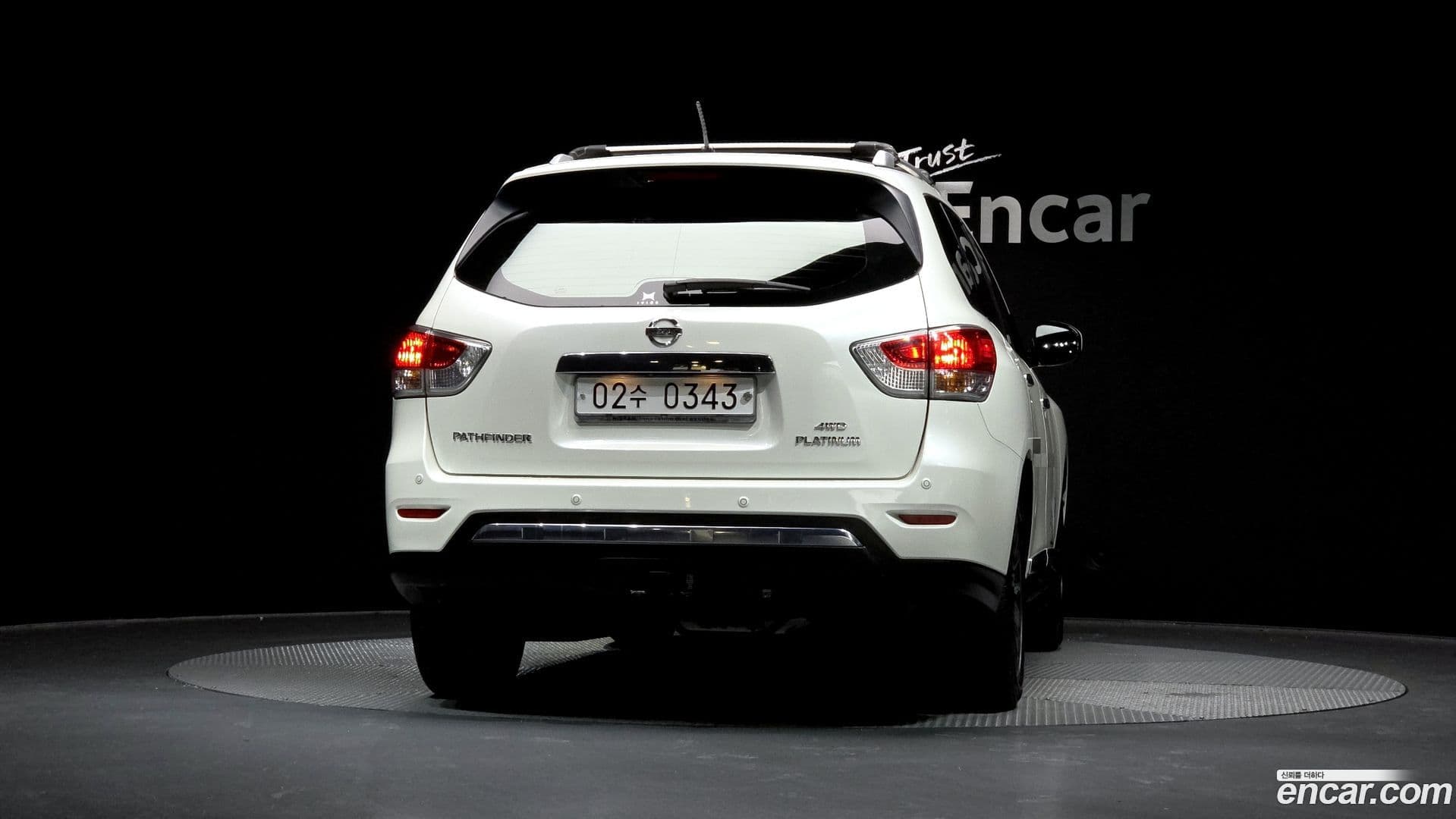 Main__Slider__Photo:Pathfinder Nissan 2016.7-3