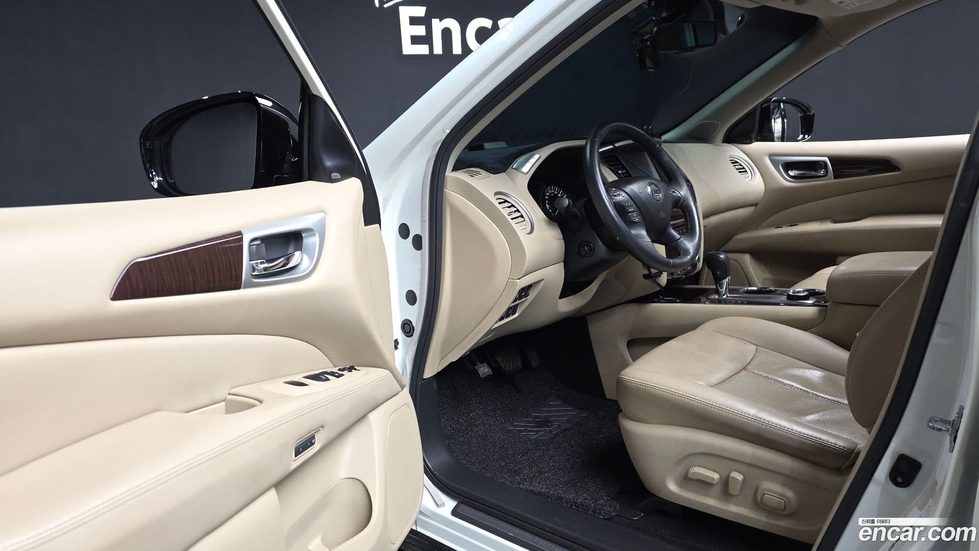 Main__Slider__Photo:Pathfinder Nissan 2016.7-9