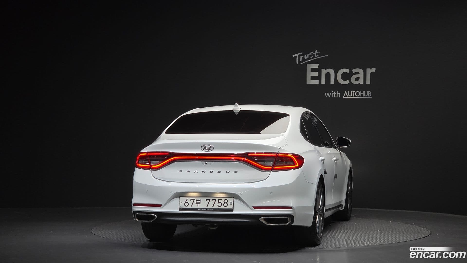 Main__Slider__Photo:Grandeur Hyundai 2019.3-3