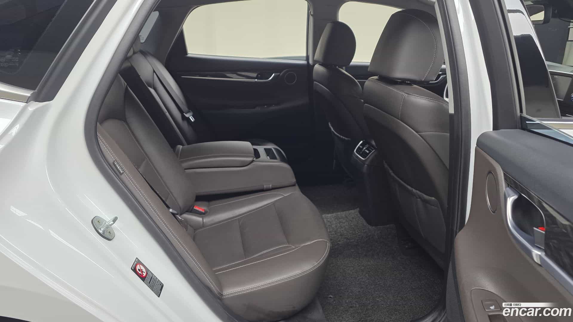 Grandeur Hyundai 2019.3-OPTION-016