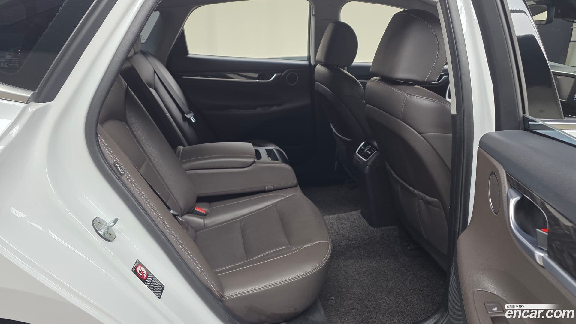 Main__Slider__Photo:Grandeur Hyundai 2019.3-11