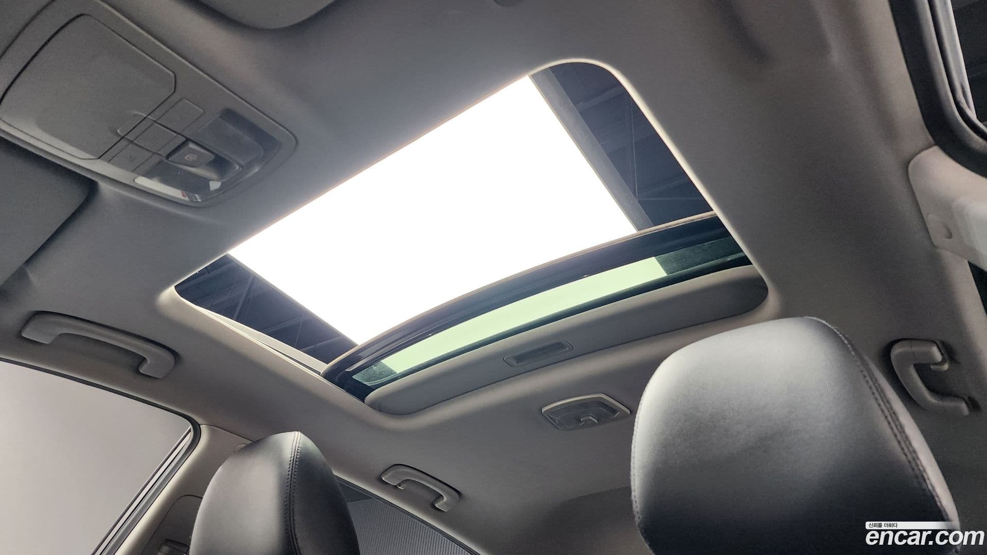 Main__Slider__Photo:KORANDO KG_Mobility_Ssangyong 2014.7-18