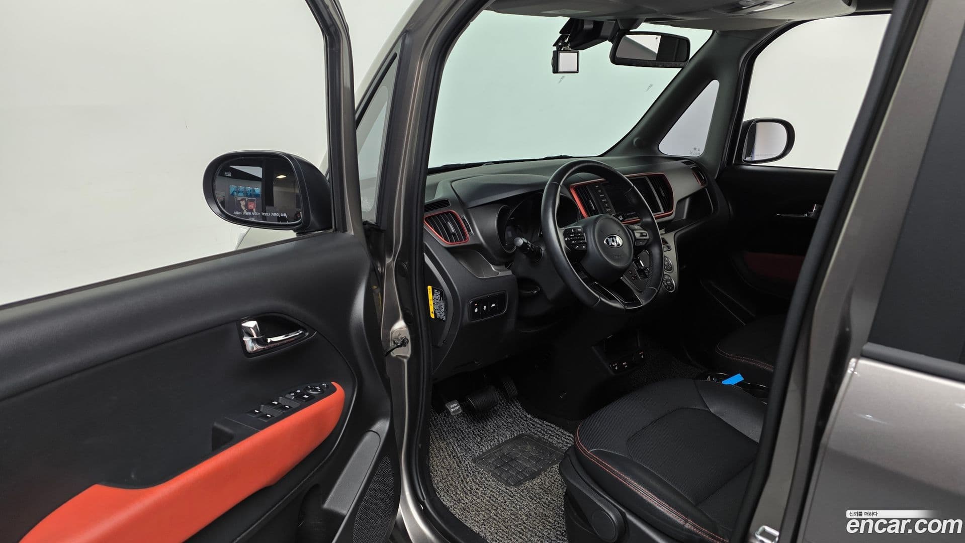 Main__Slider__Photo:RAY Kia 2019.11-9