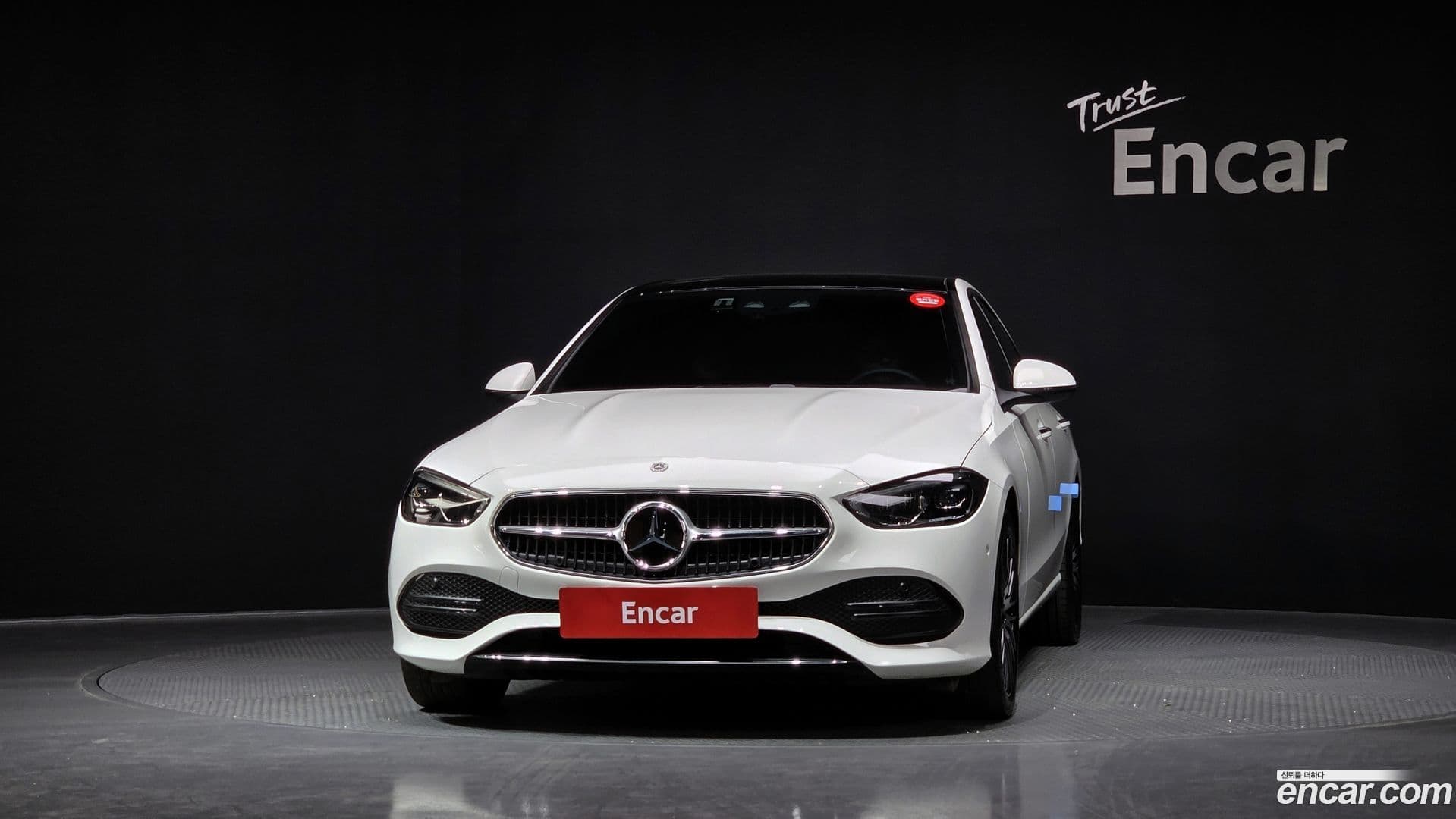 Main__Slider__Photo:C-Class Mercedes-Benz 2022.11-2