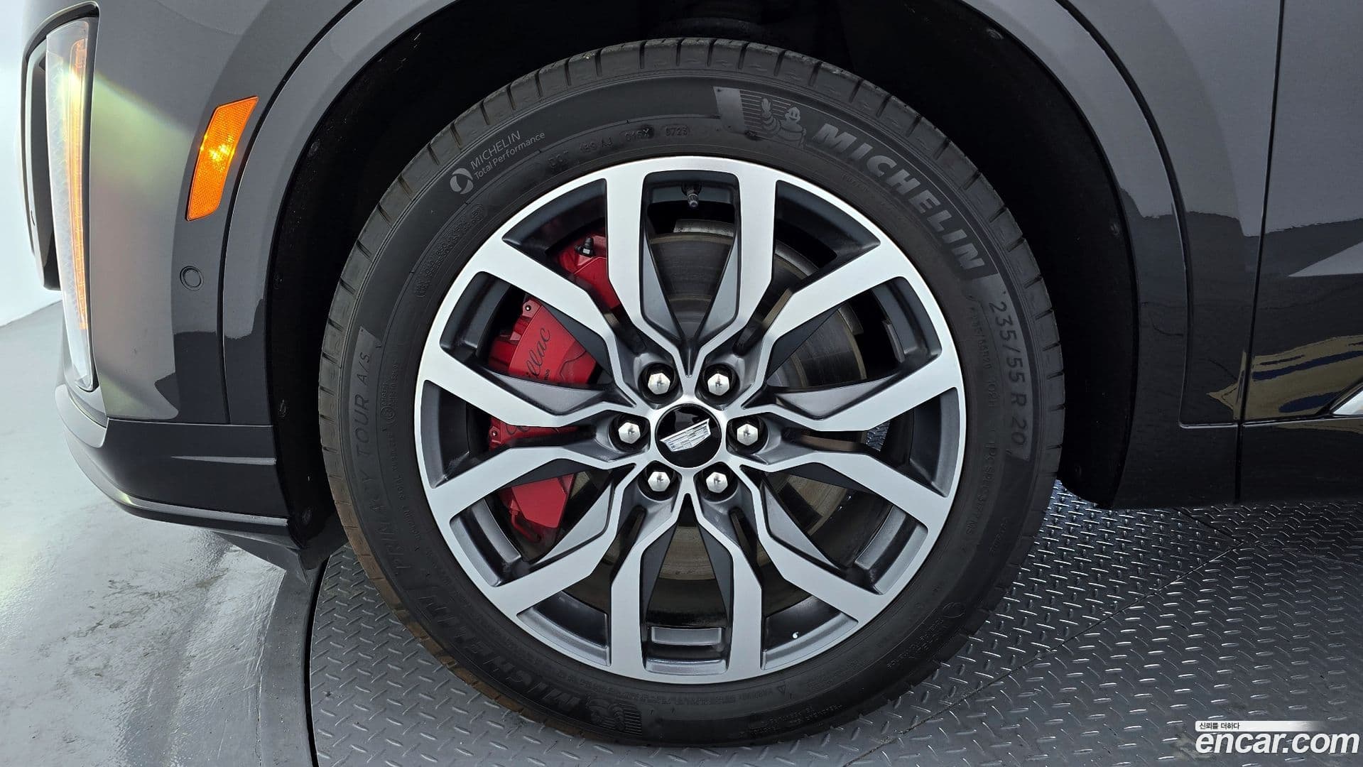 Main__Slider__Photo:XT6 Cadillac 2023.8-4