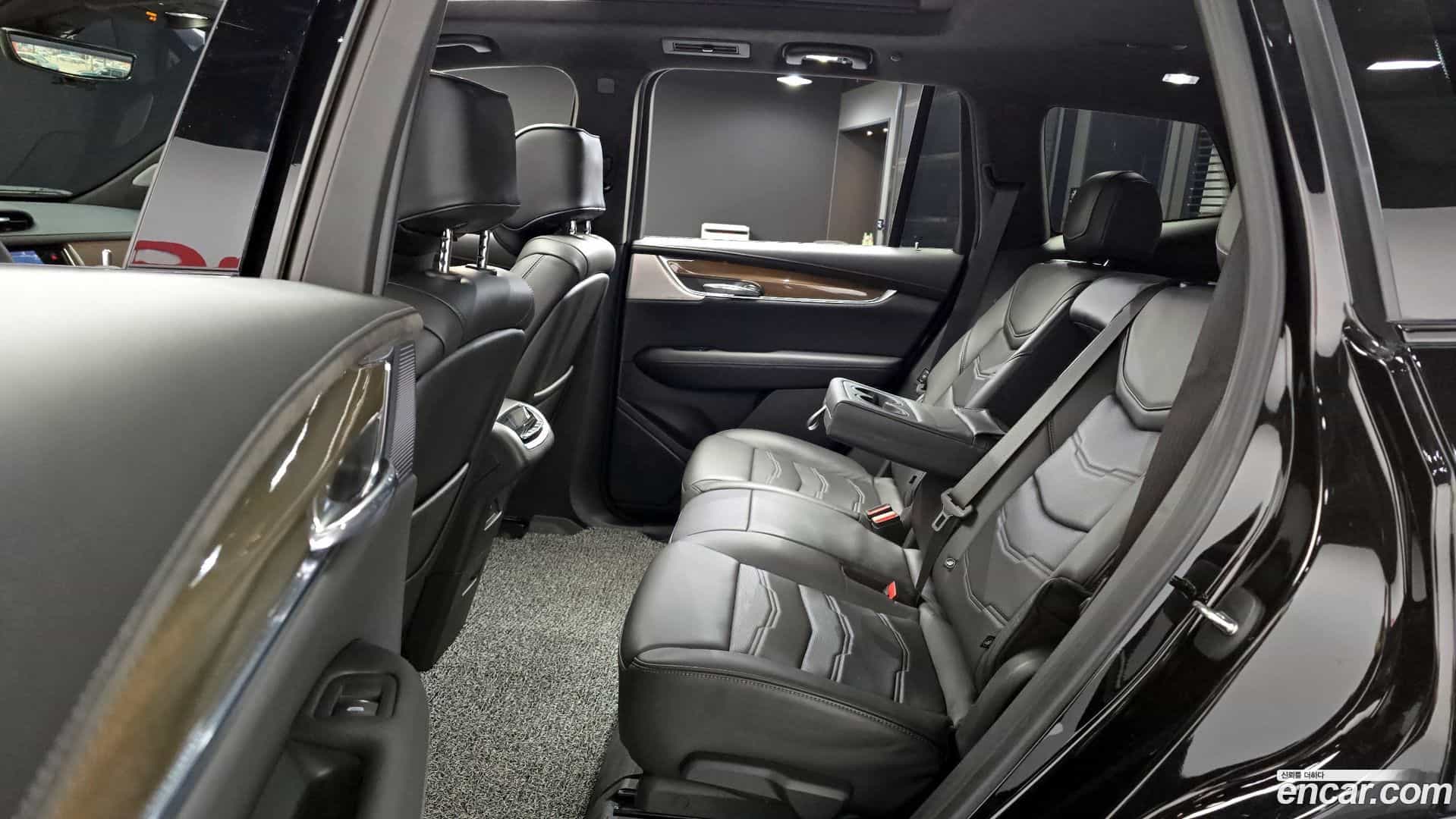 XT6 Cadillac 2023.8-OPTION-016