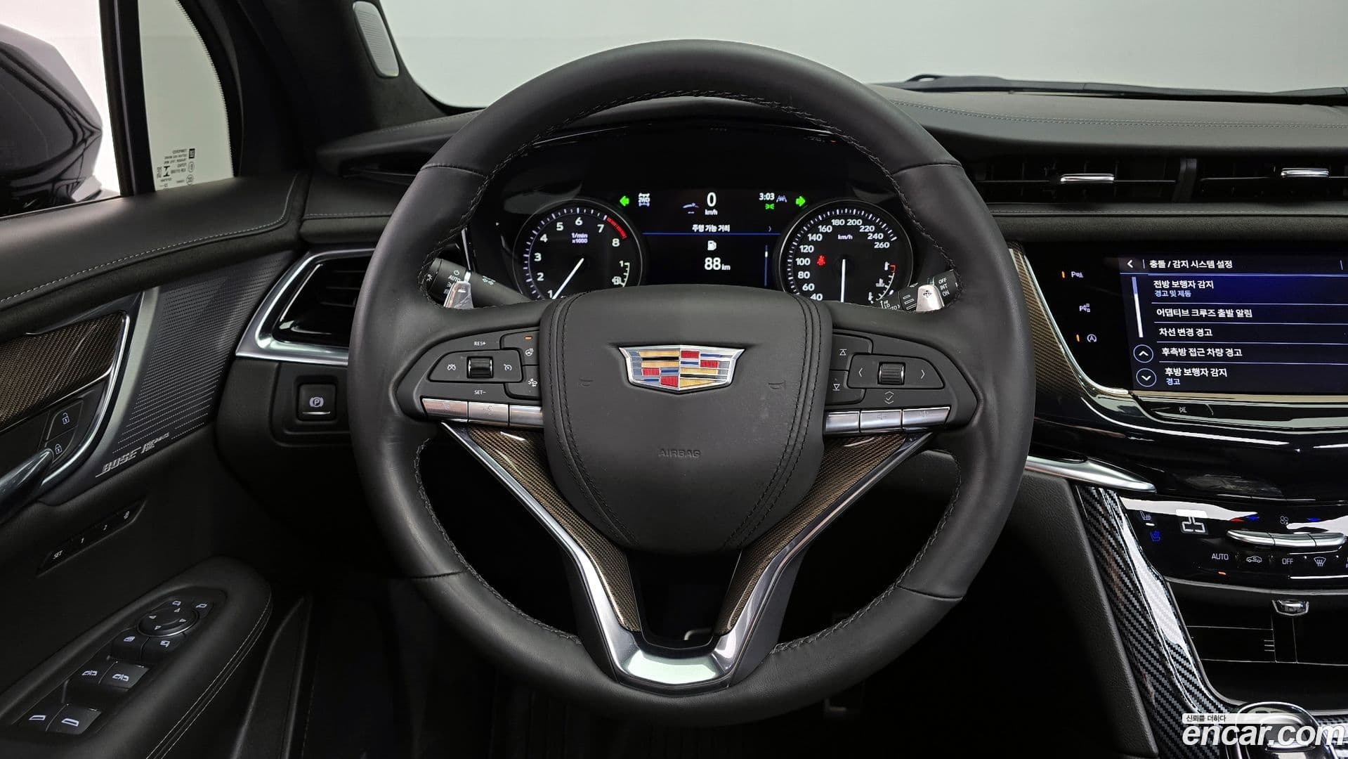 Main__Slider__Photo:XT6 Cadillac 2023.8-12