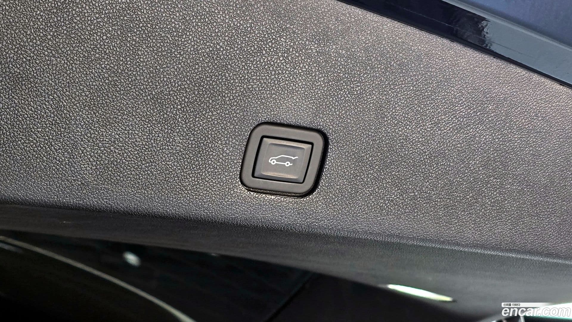 Main__Slider__Photo:XT6 Cadillac 2023.8-19