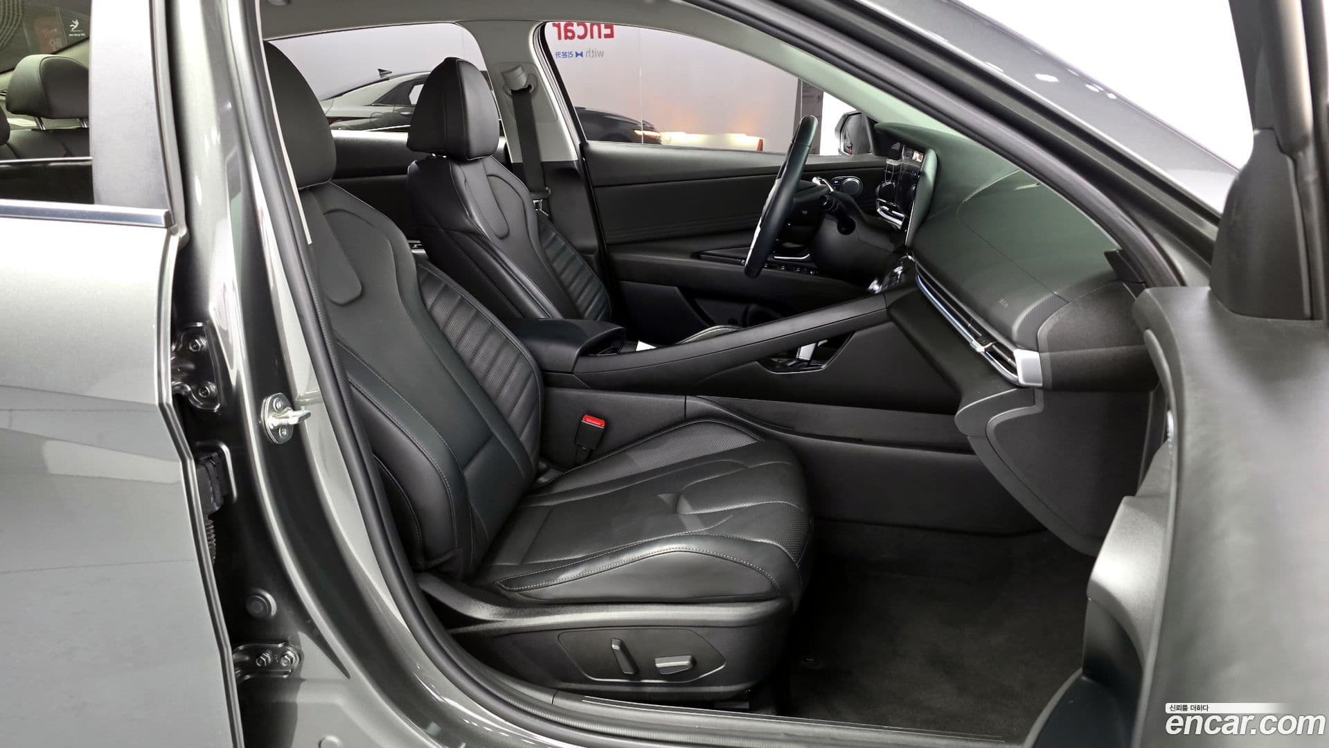 Main__Slider__Photo:AVANTE Hyundai 2024.0-10