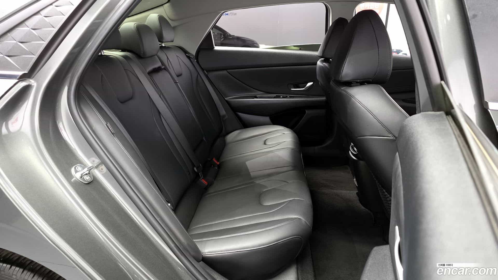 AVANTE Hyundai 2024.0-OPTION-016