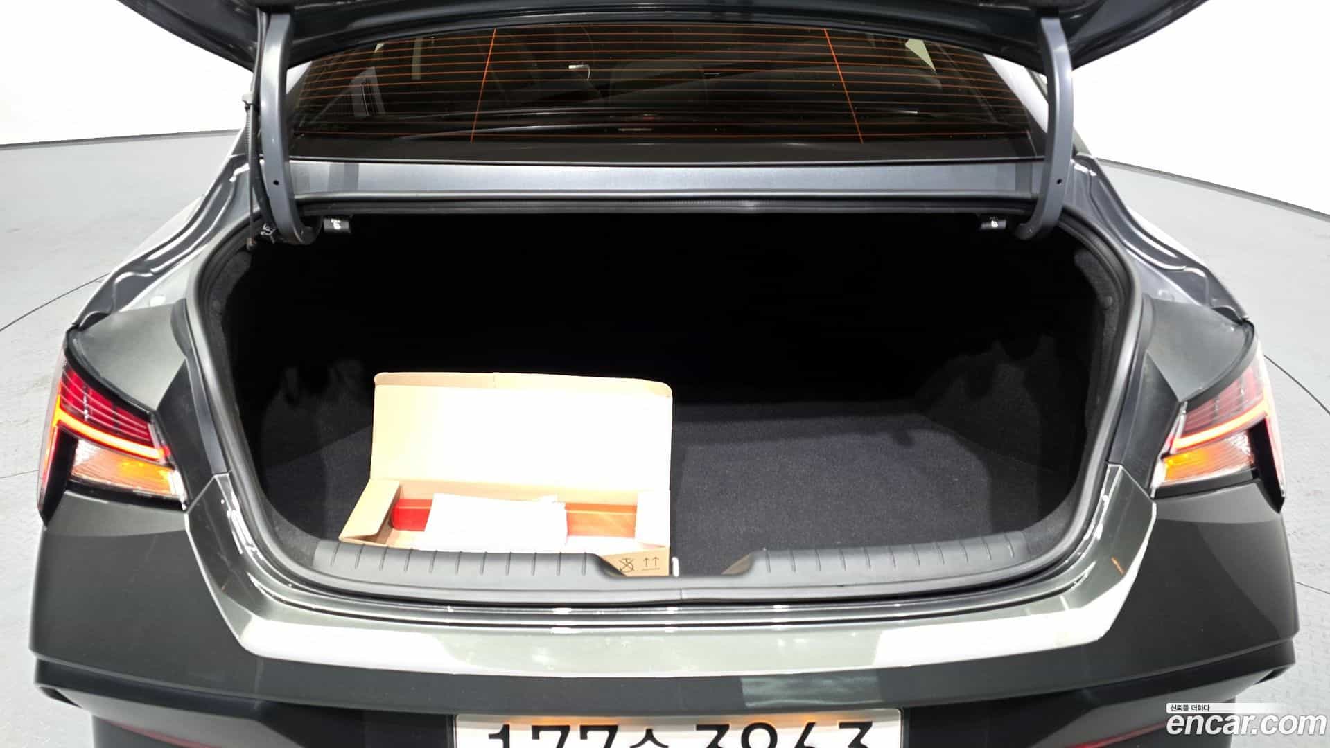 AVANTE Hyundai 2024.0-OPTION-024