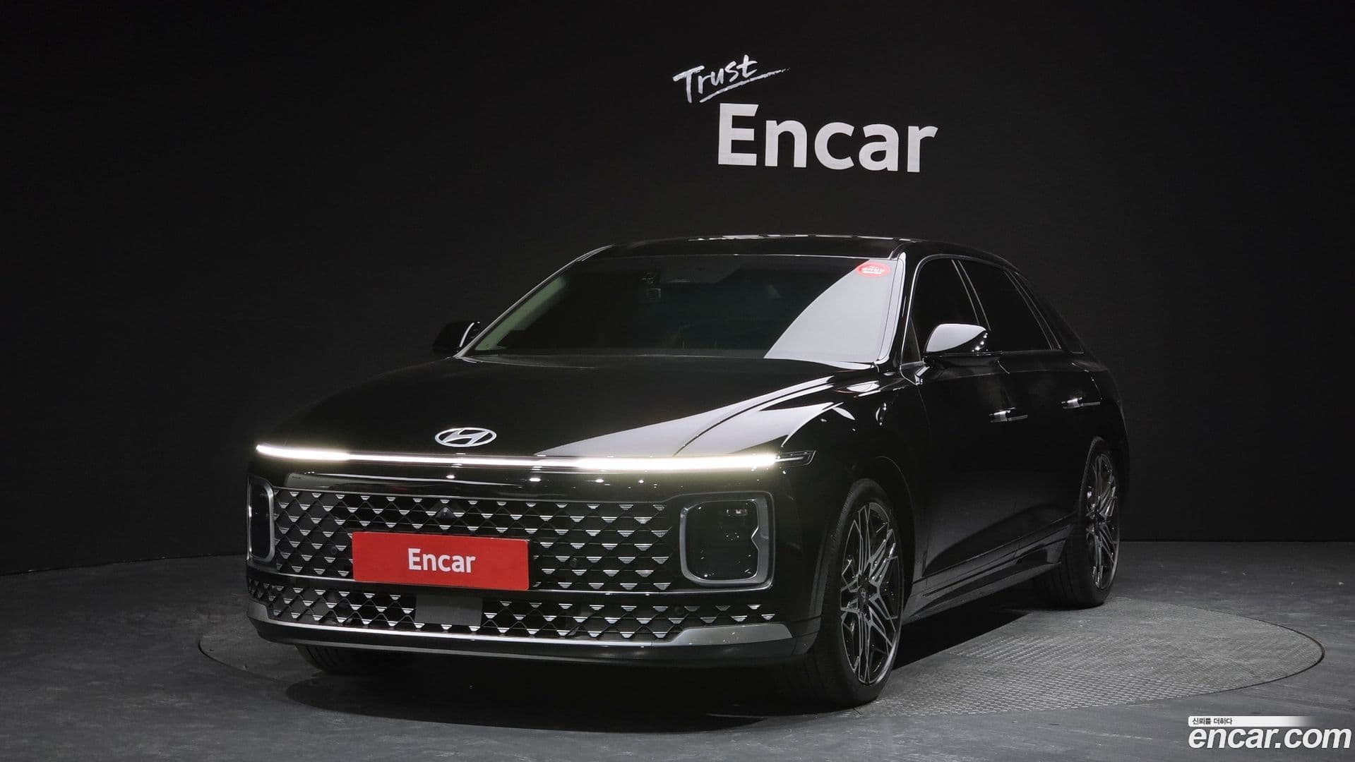 Main__Slider__Photo:Grandeur Hyundai 2023.2-0