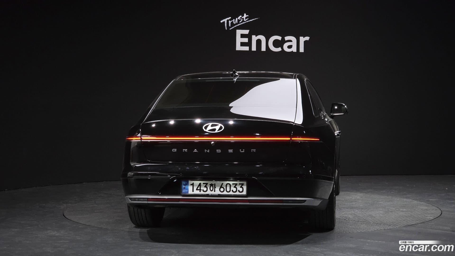 Main__Slider__Photo:Grandeur Hyundai 2023.2-3