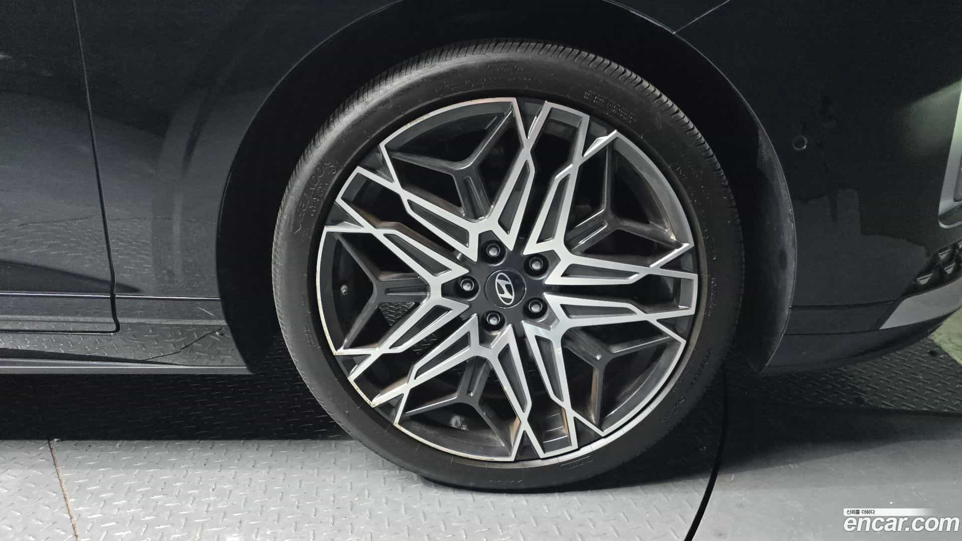 Grandeur Hyundai 2023.2-OUTER-005