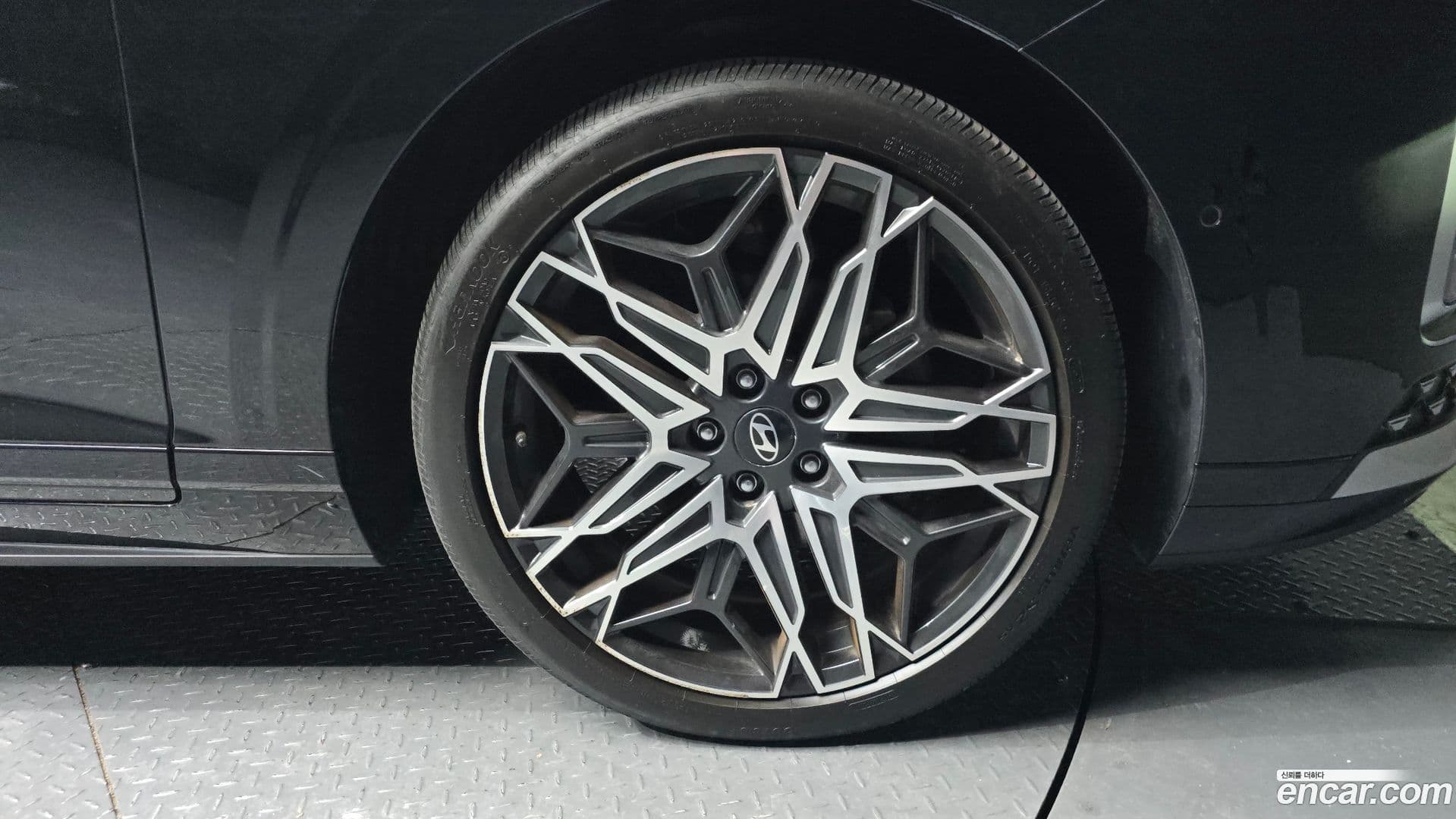 Main__Slider__Photo:Grandeur Hyundai 2023.2-4