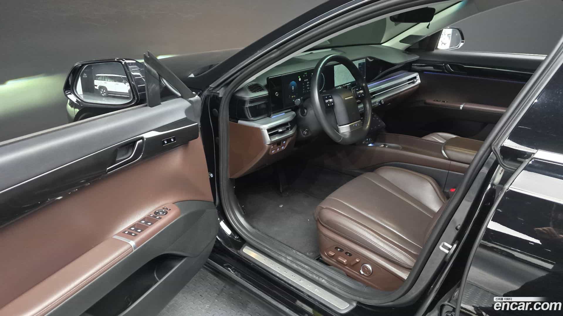 Grandeur Hyundai 2023.2-OPTION-015