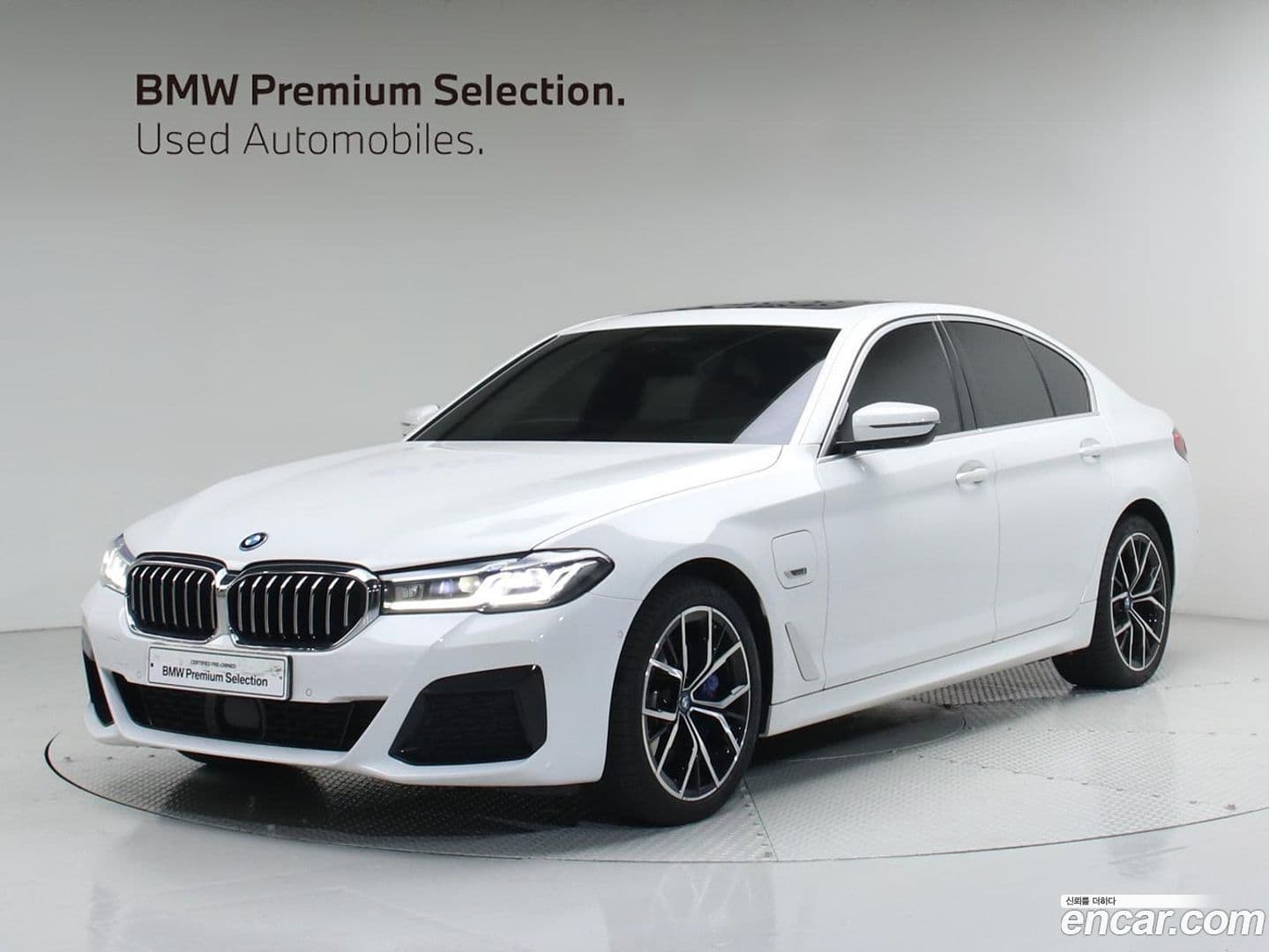 Main__Slider__Photo:5-Series BMW 2022.9-0