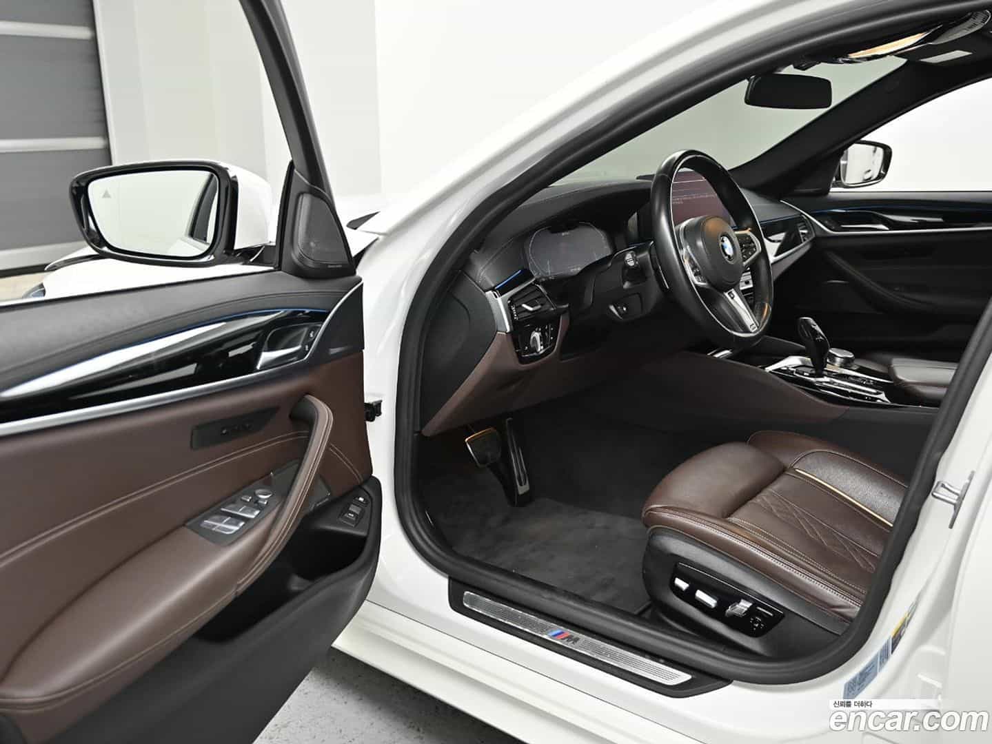 5-Series BMW 2022.9-OPTION-024