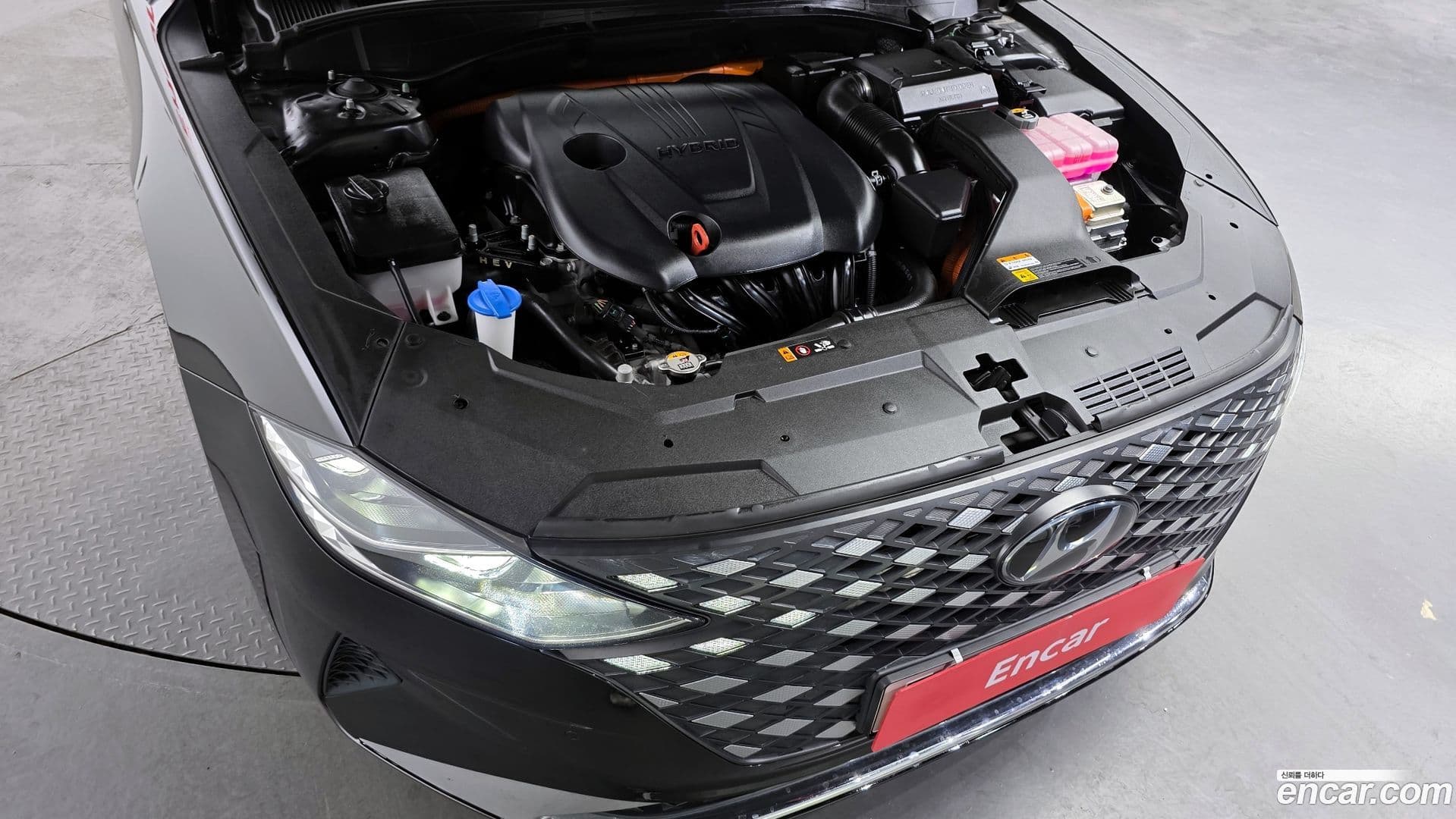 Main__Slider__Photo:Grandeur Hyundai 2022.7-5