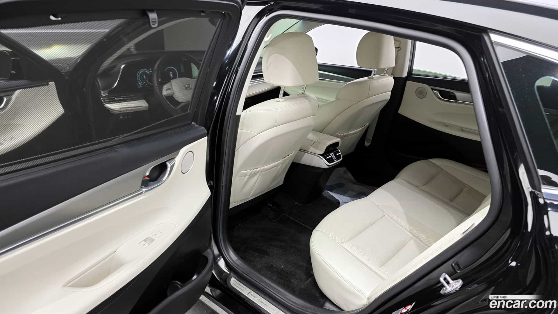 Grandeur Hyundai 2022.7-OPTION-015