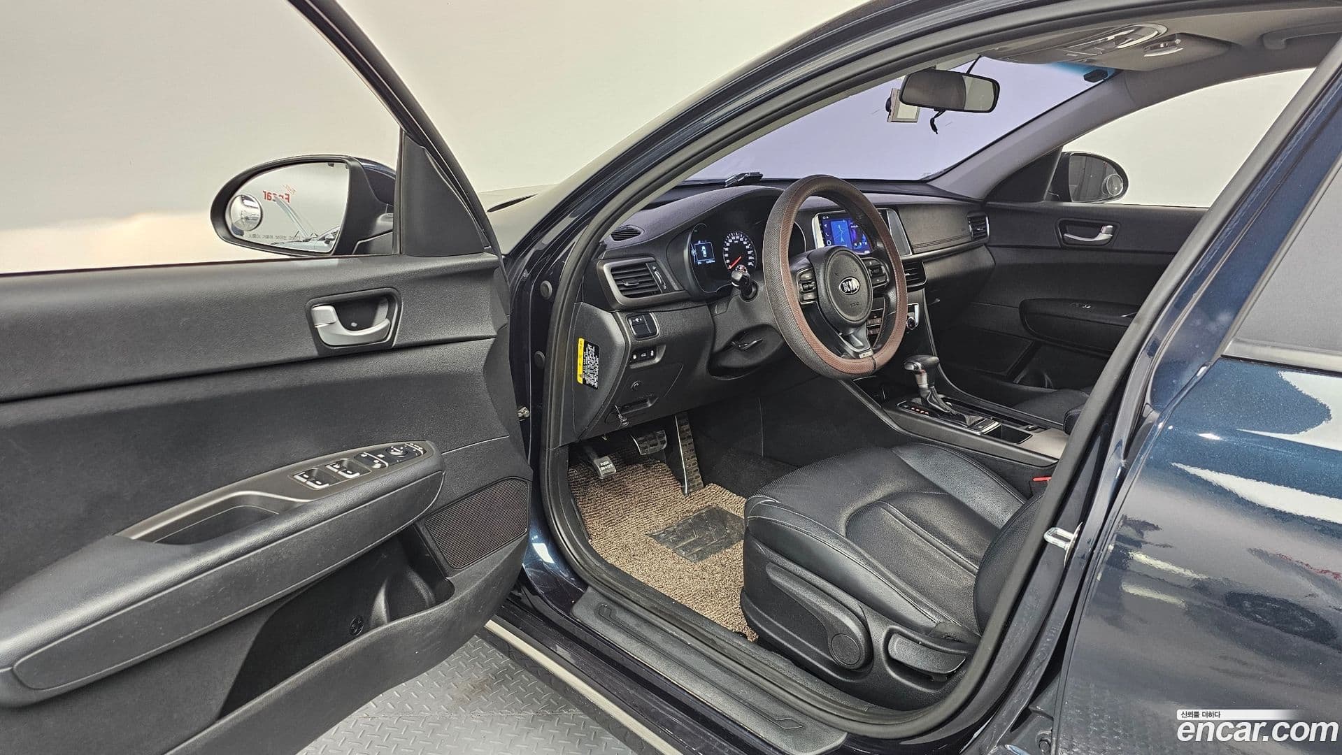 Main__Slider__Photo:K5 Kia 2016.6-9