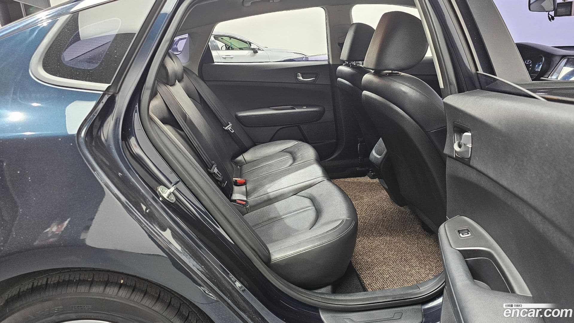 Main__Slider__Photo:K5 Kia 2016.6-11