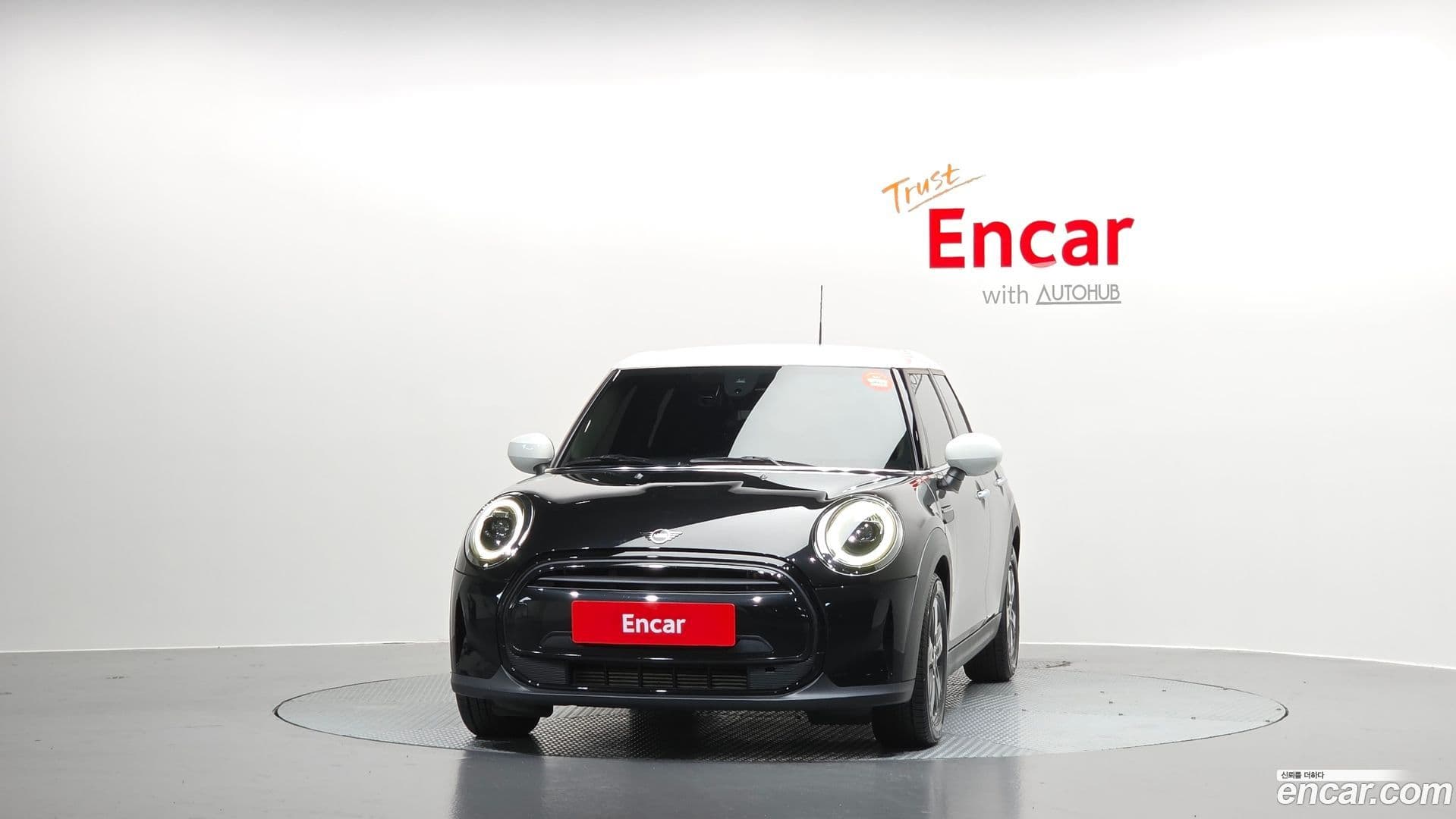 Main__Slider__Photo:Cooper Mini 2023.2-2