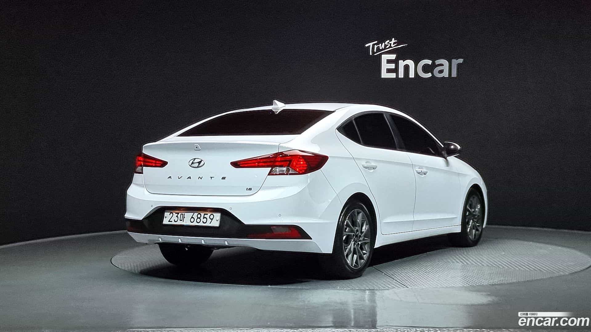 AVANTE Hyundai 2019.1-OUTER-002