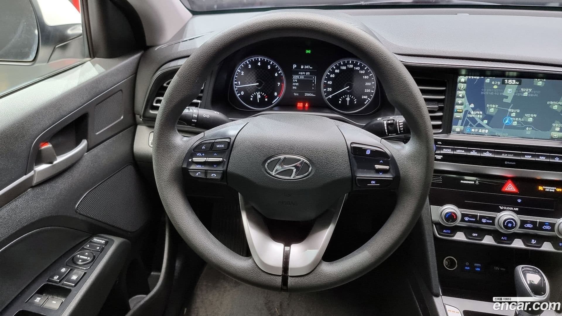 Main__Slider__Photo:AVANTE Hyundai 2019.1-13