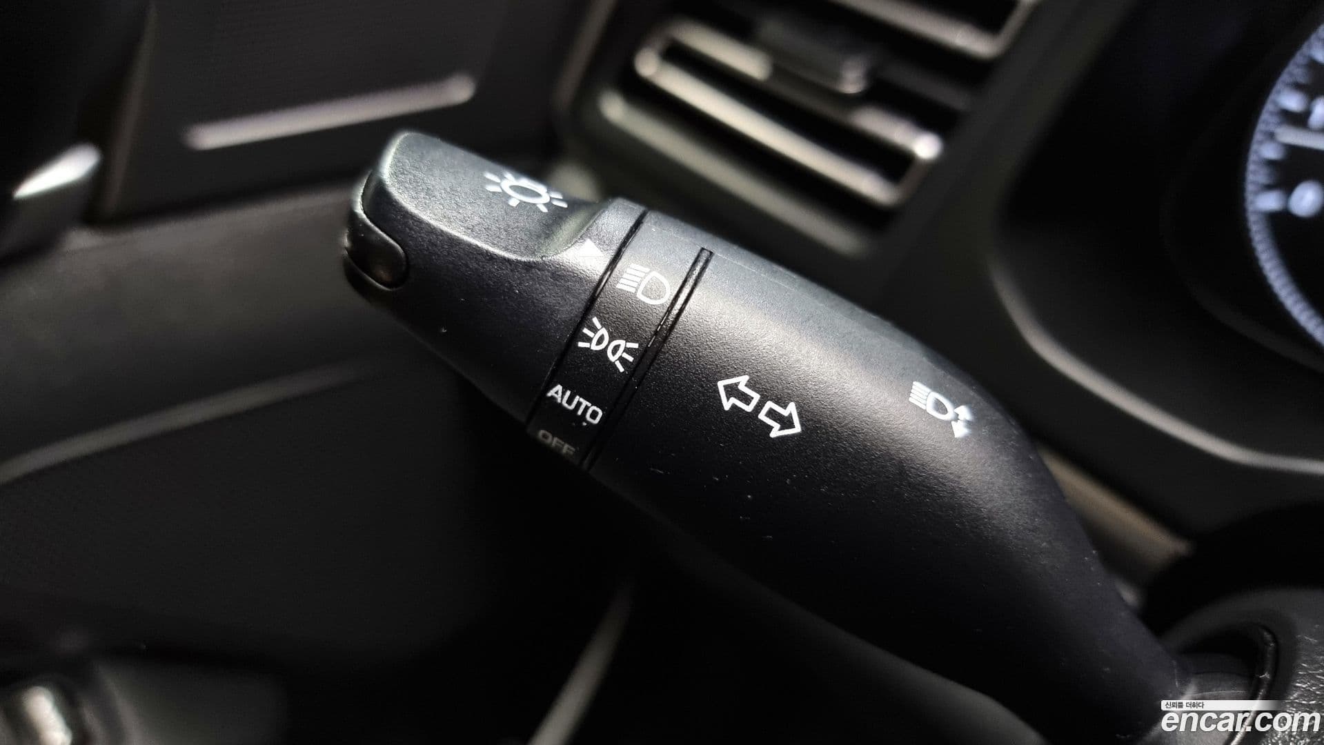 Main__Slider__Photo:AVANTE Hyundai 2019.1-18