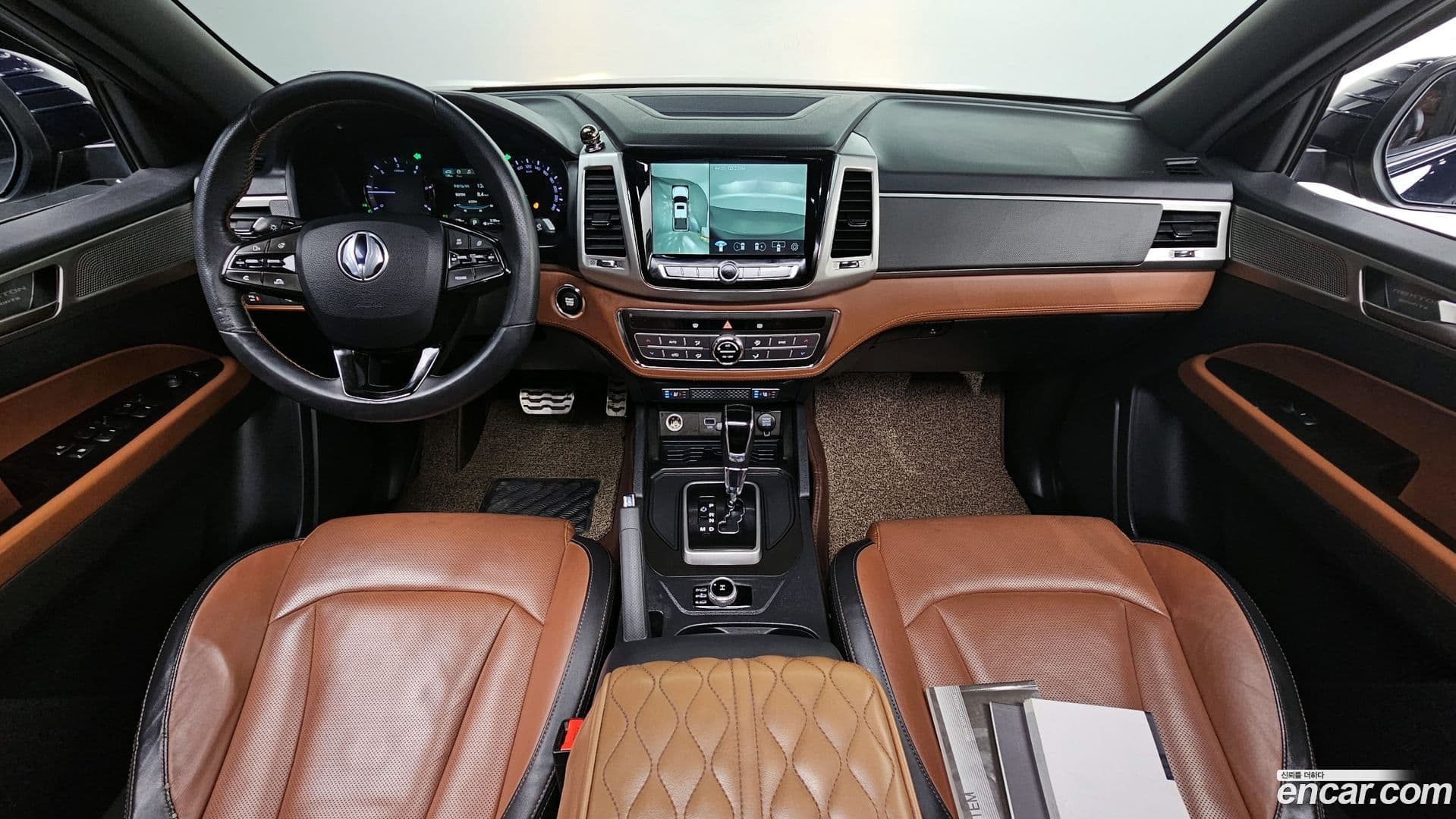 Main__Slider__Photo:Rexton KG_Mobility_Ssangyong 2018.3-6