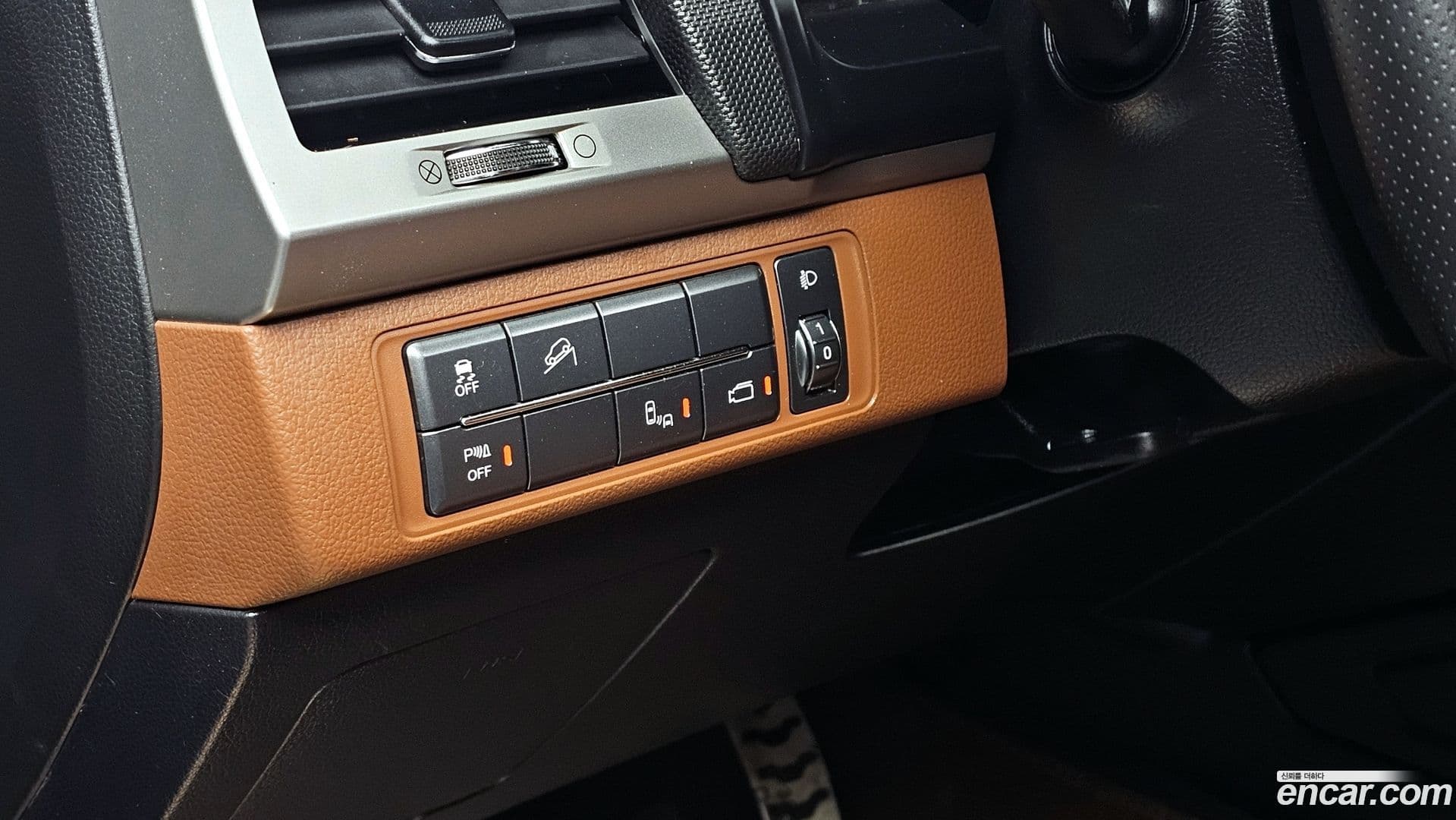 Main__Slider__Photo:Rexton KG_Mobility_Ssangyong 2018.3-16