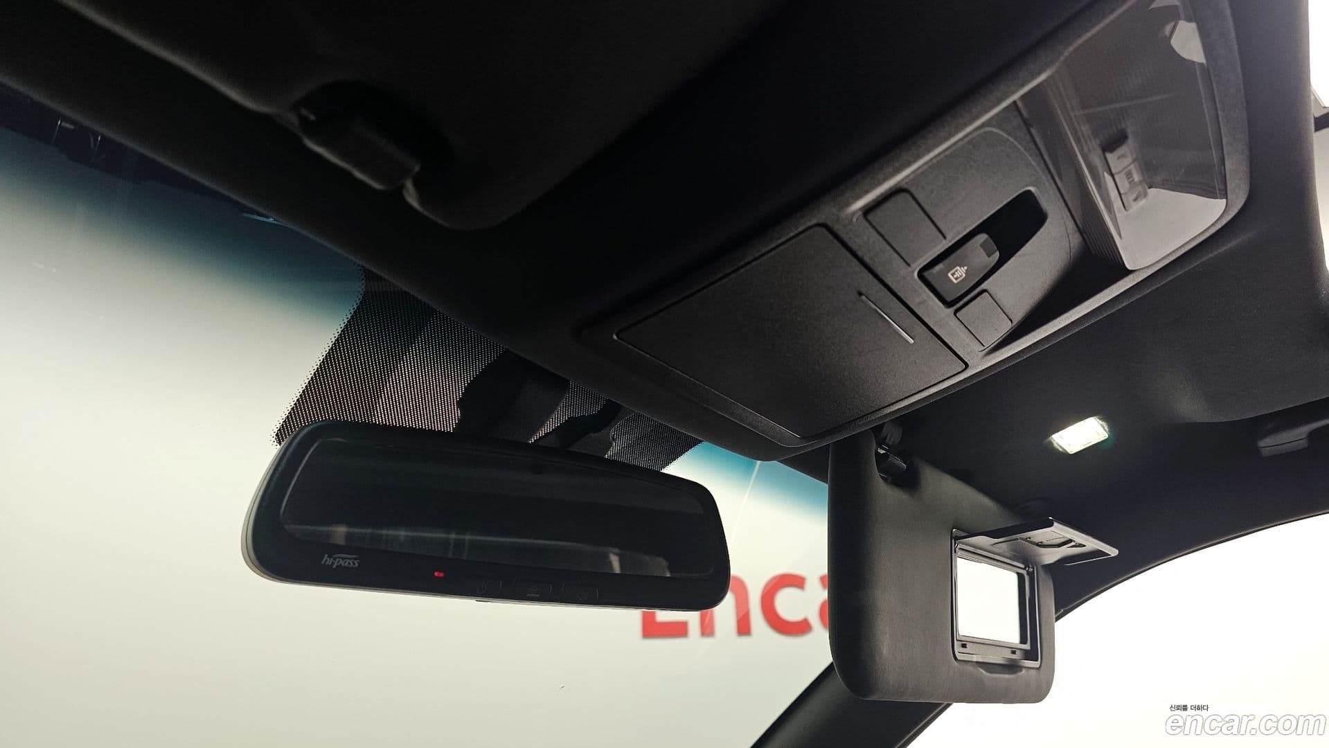 Main__Slider__Photo:Rexton KG_Mobility_Ssangyong 2018.3-19