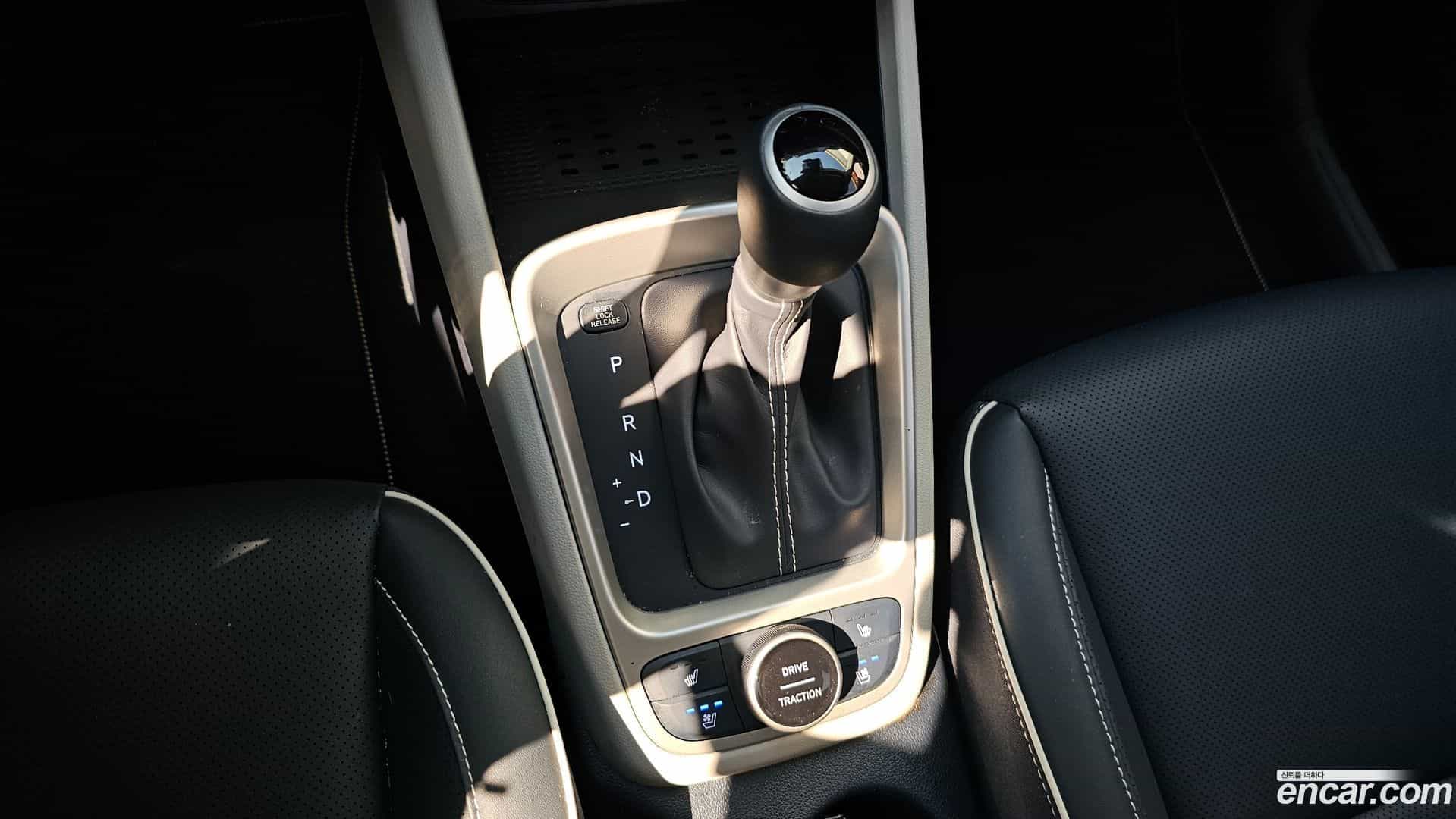 Venue Hyundai 2022.11-INNER-009