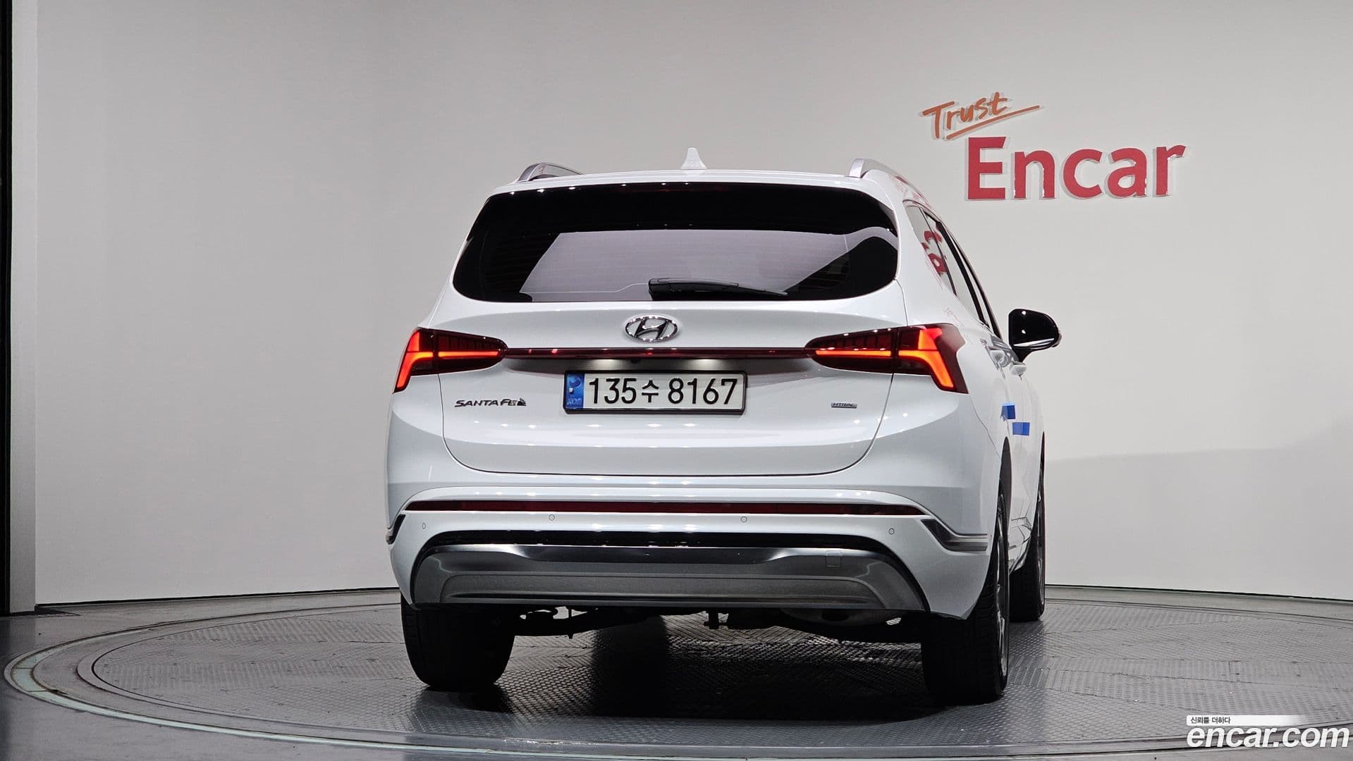 Main__Slider__Photo:Santafe Hyundai 2022.10-3