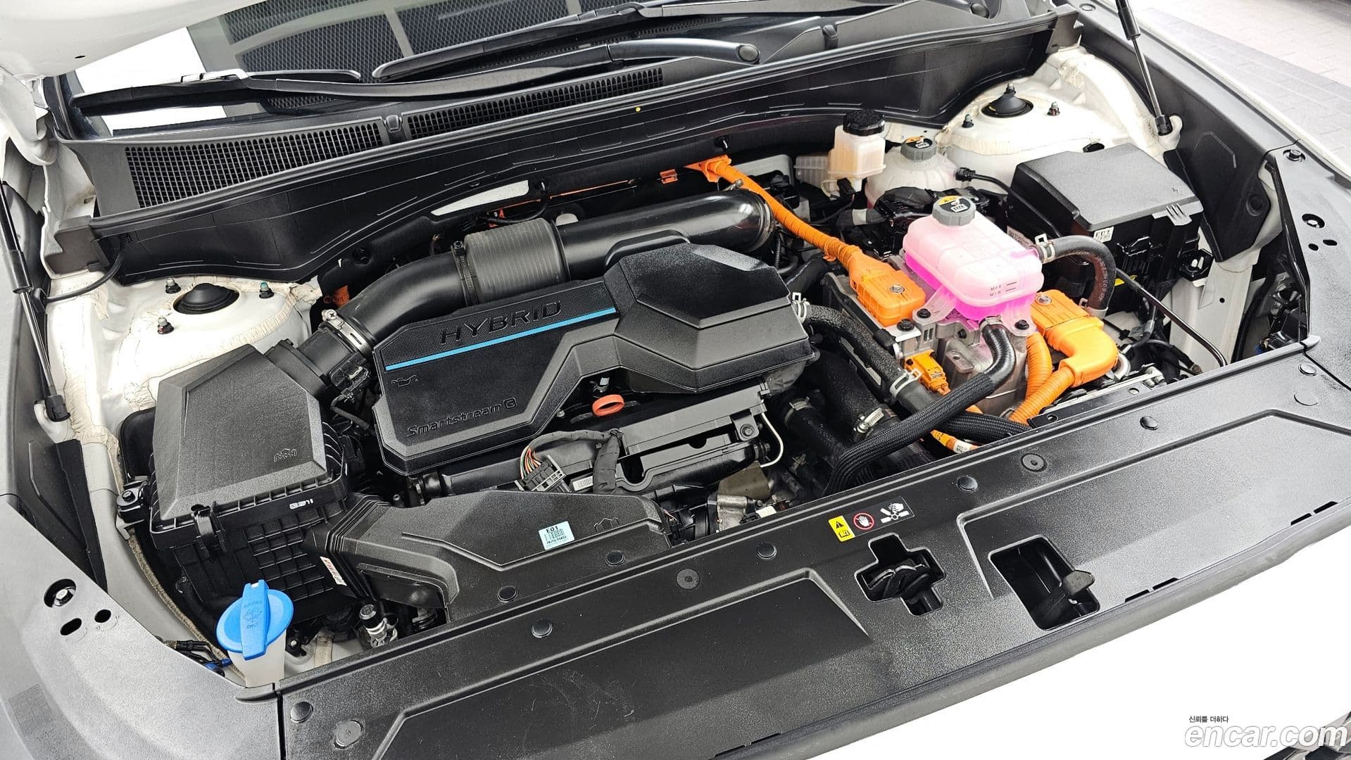 Main__Slider__Photo:Santafe Hyundai 2022.10-5