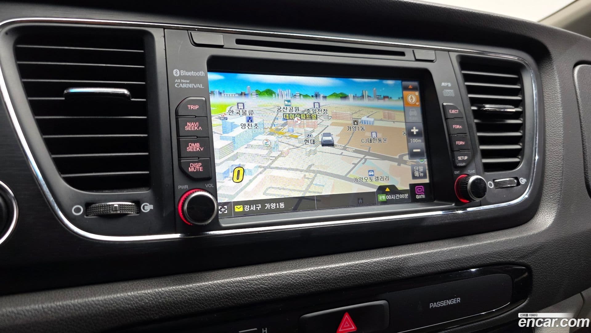 Main__Slider__Photo:Canival Kia 2018.0-13