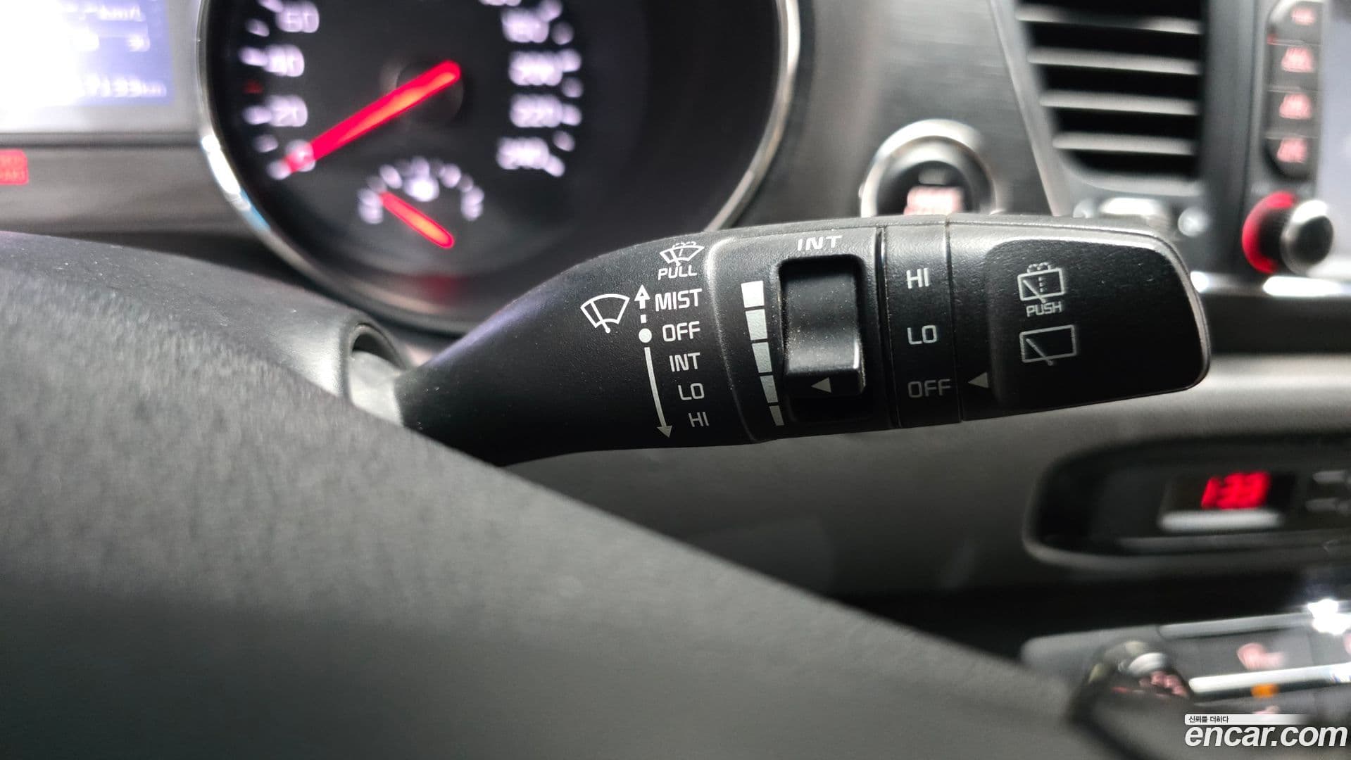 Main__Slider__Photo:Canival Kia 2018.0-17