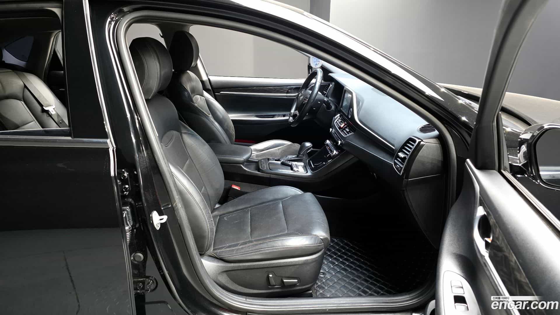 Grandeur Hyundai 2017.2-INNER-010