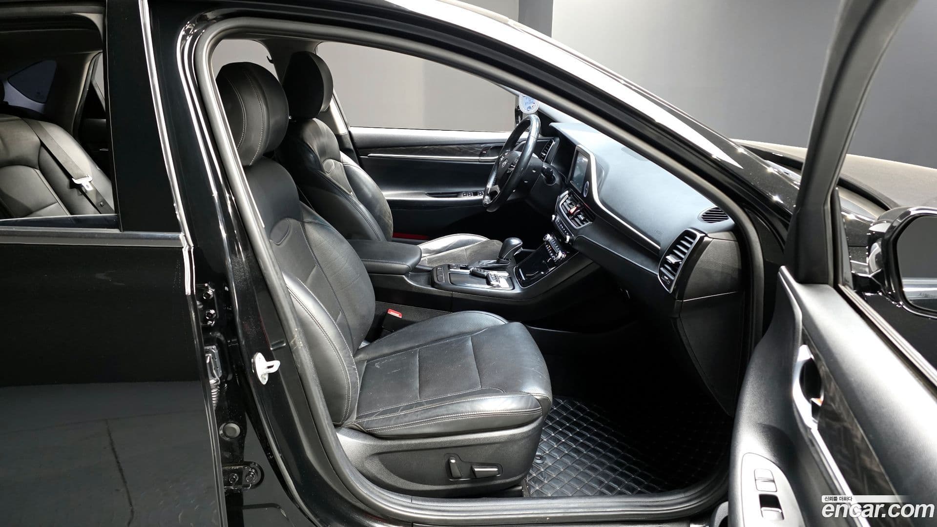 Main__Slider__Photo:Grandeur Hyundai 2017.2-9