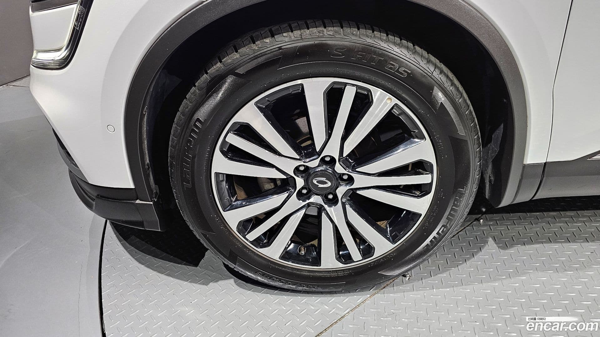 Main__Slider__Photo:QM6 Renault-KoreaSamsung 2019.7-4