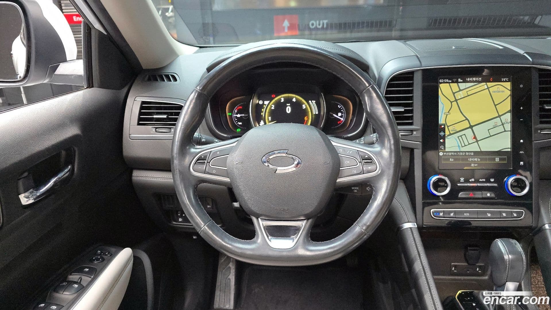 Main__Slider__Photo:QM6 Renault-KoreaSamsung 2019.7-12