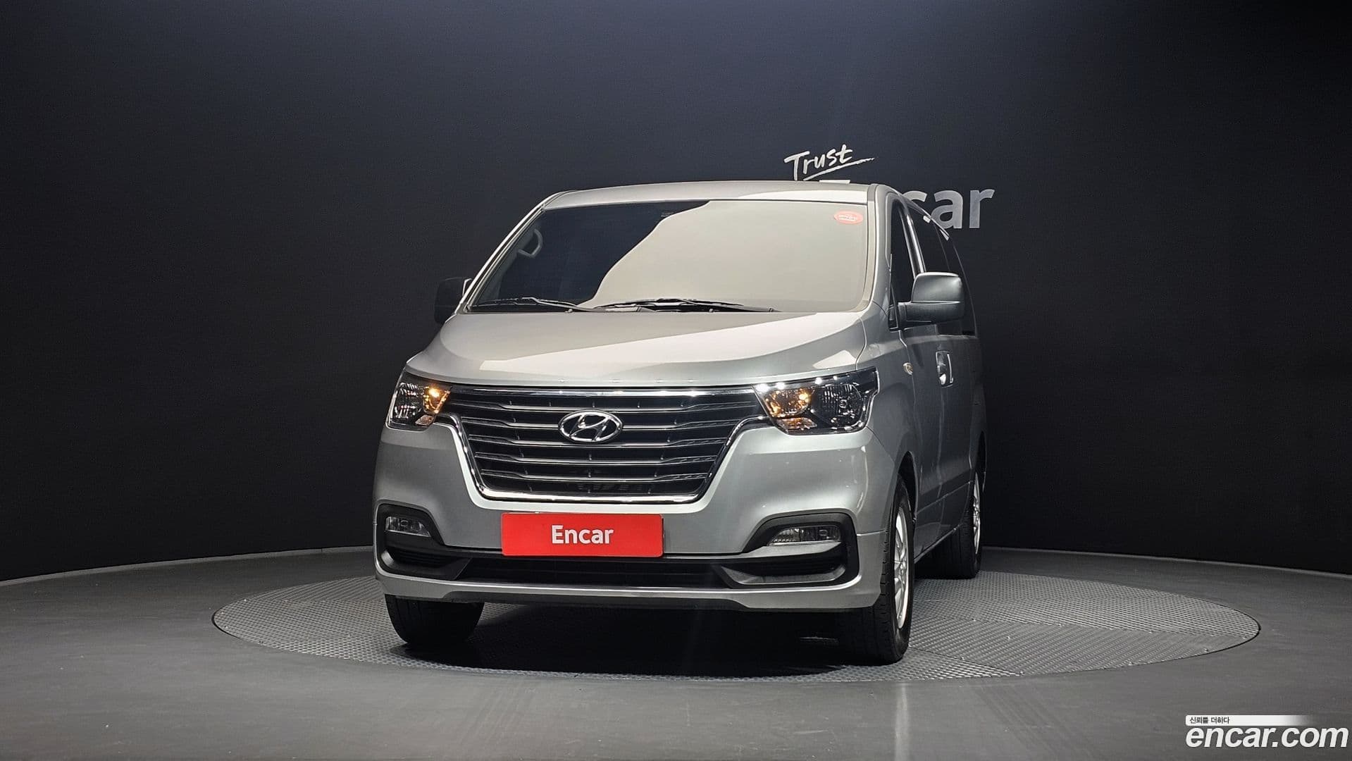 Main__Slider__Photo:Starex Hyundai 2019.6-2