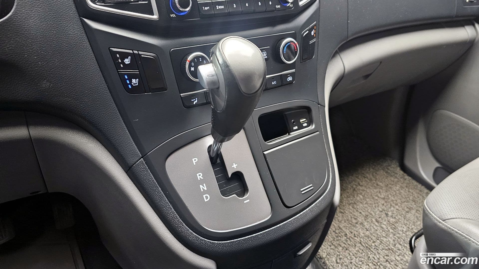 Main__Slider__Photo:Starex Hyundai 2019.6-8