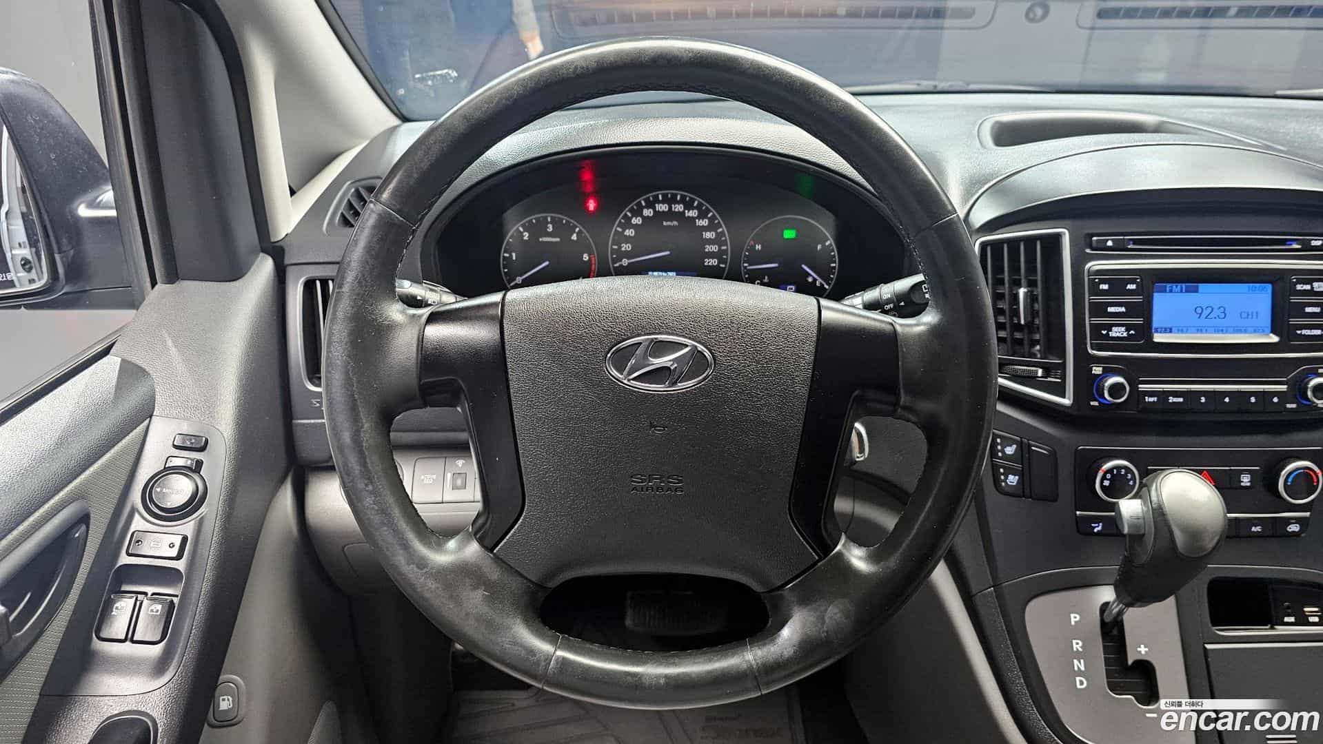 Starex Hyundai 2019.6-OPTION-017