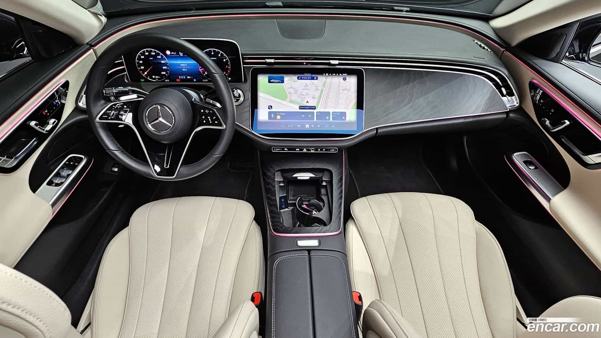 E-Class Mercedes-Benz 2025.9-INNER-007