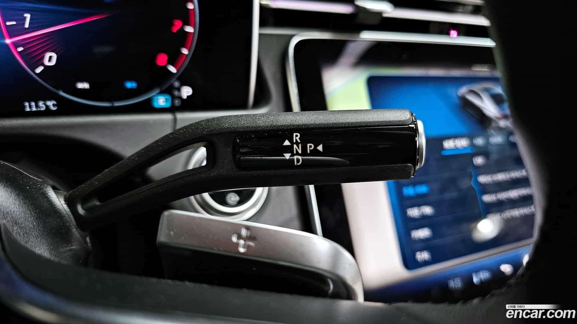 E-Class Mercedes-Benz 2025.9-INNER-009